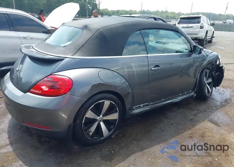2013 Volkswagen Beetle 2.0T z USA, uszkodzony, nr VIN 3VW8A7AT8DM802832